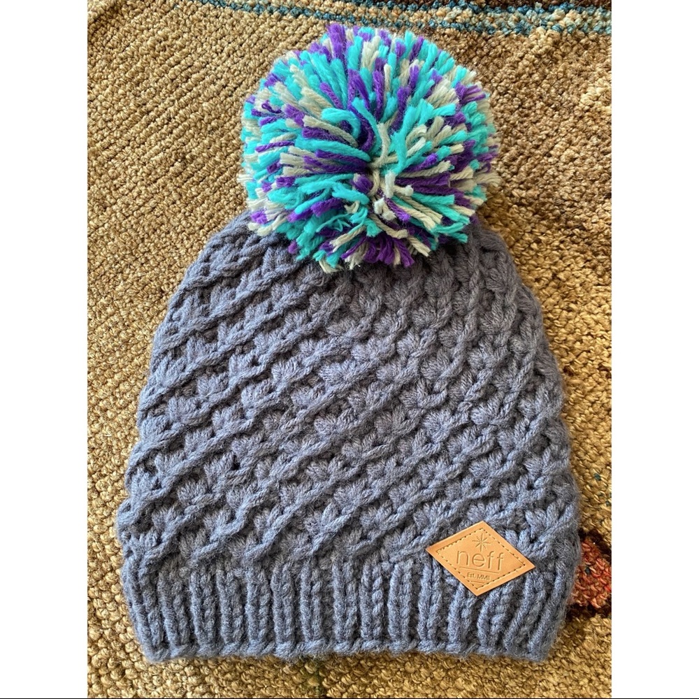 Super cute & soft Neff beanie